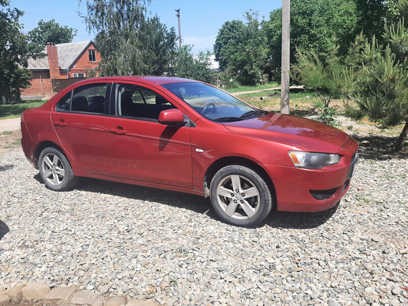 Продаю Mitsubishi Lancer X