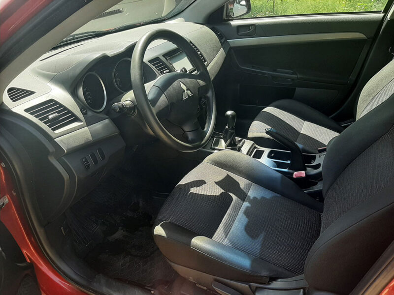 Продаю Mitsubishi Lancer X